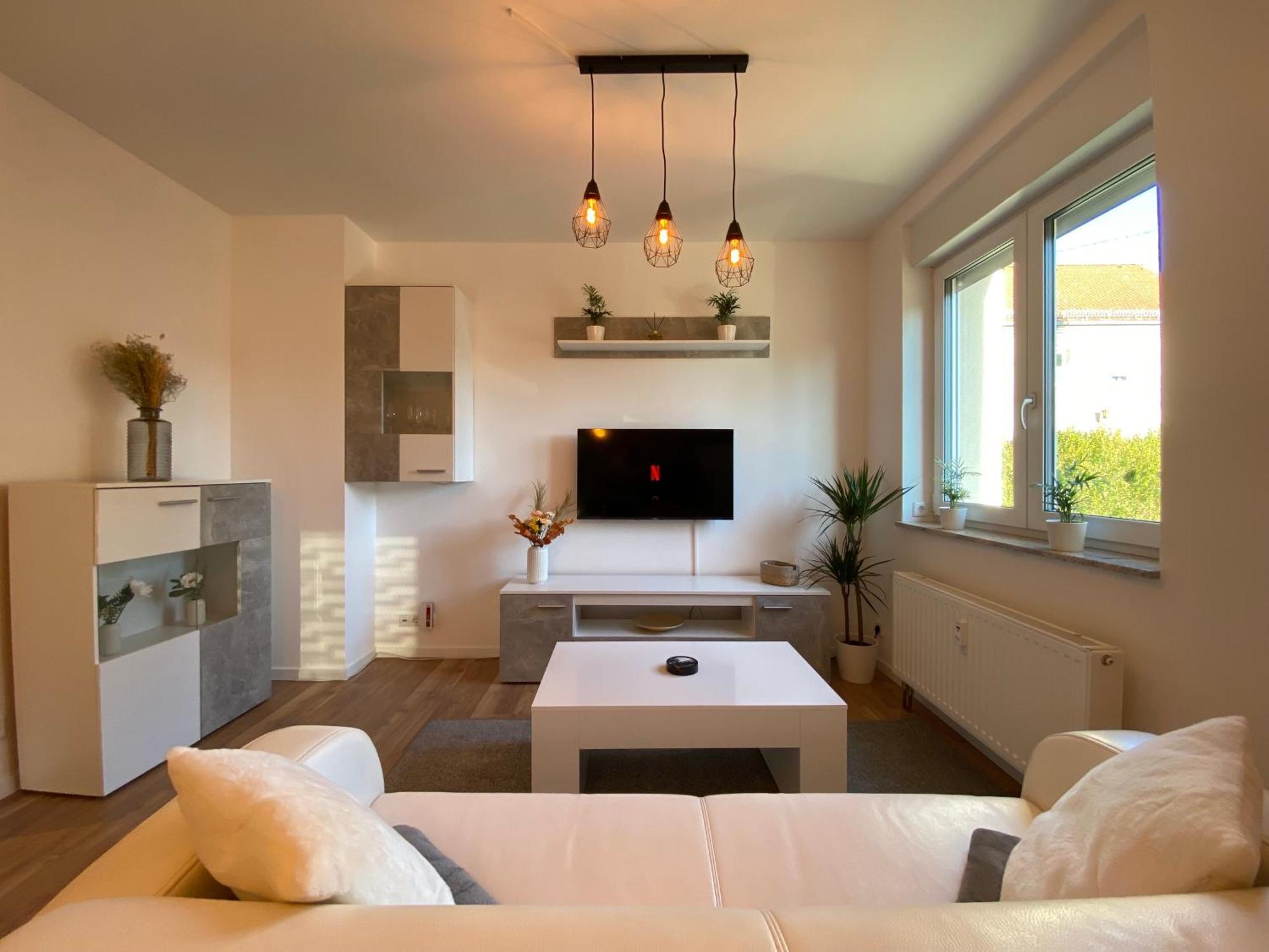Hochwertige Ferienwohnung Mit 7Qm Balkon, Netflix, Kaffeeautomat, Rainshower Bad Zwickau Dış mekan fotoğraf